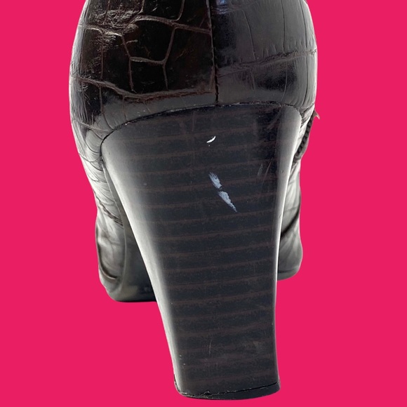 FAUX CROCODILE SKIN SQUARE TOE ZIP-UP BOOT HEELS WITH BUCKLE ✨🤎 [85] - Picture 4 of 6